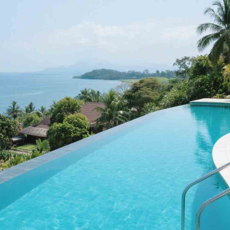 desain kolam renang semi infinity pool 4